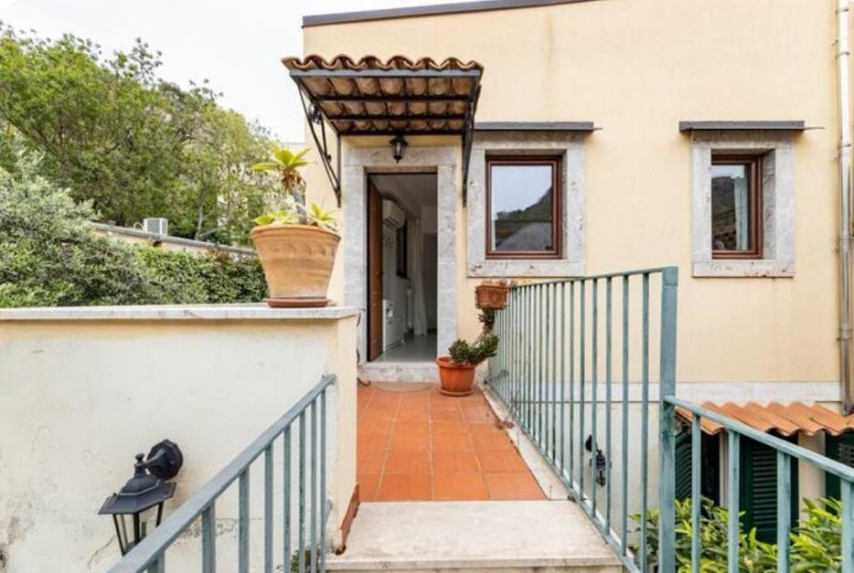 Casa Kairos Lägenhet Taormina Exteriör bild